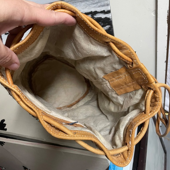 Vintage leather and tapestry drawstring bag - Picture 3 of 5